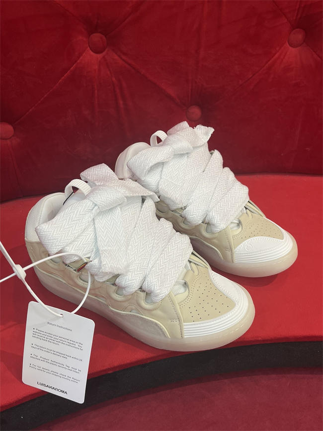 Lanu1n curb sneaker
