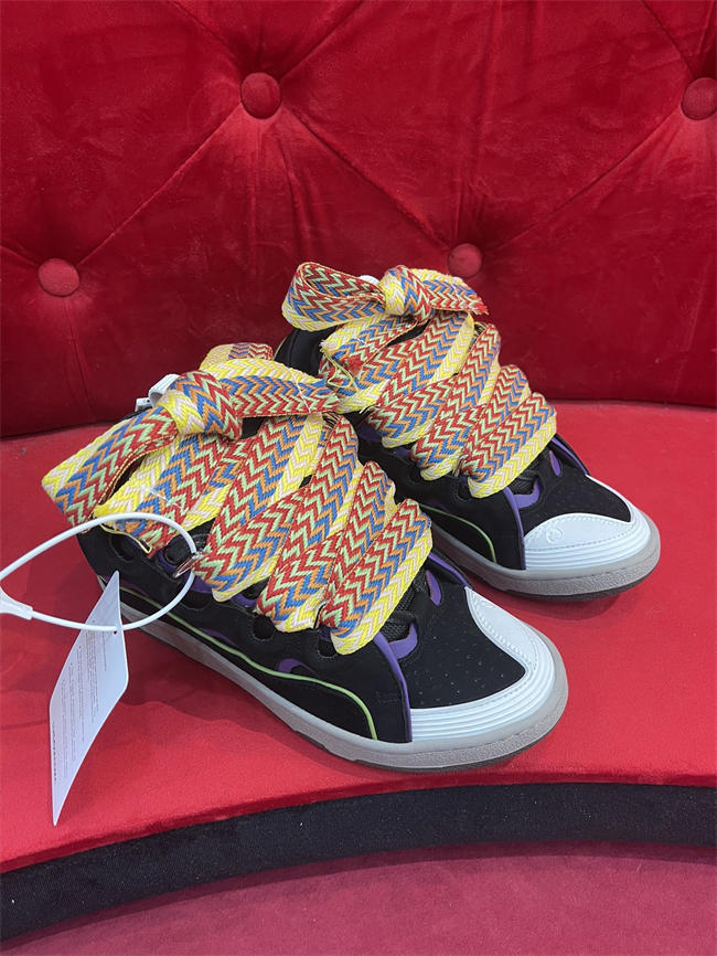 Lanu1n curb sneaker