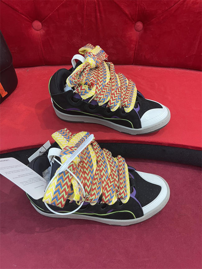 Lanu1n curb sneaker