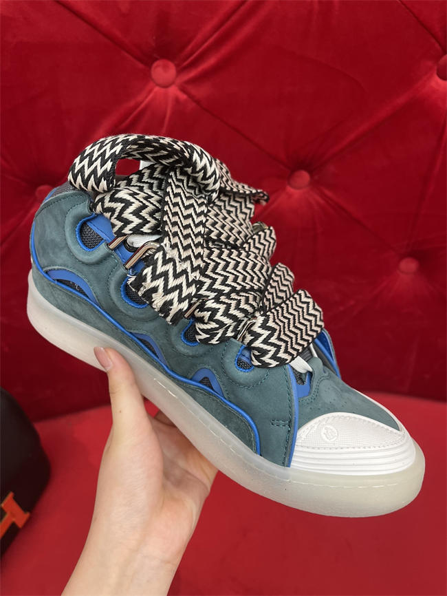 Lanu1n curb sneaker