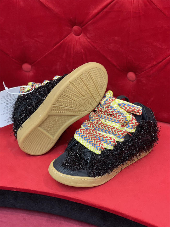 Lanu1n curb sneaker