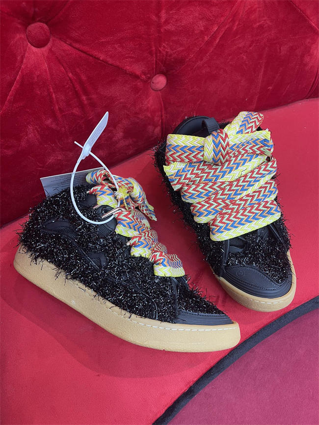 Lanu1n curb sneaker