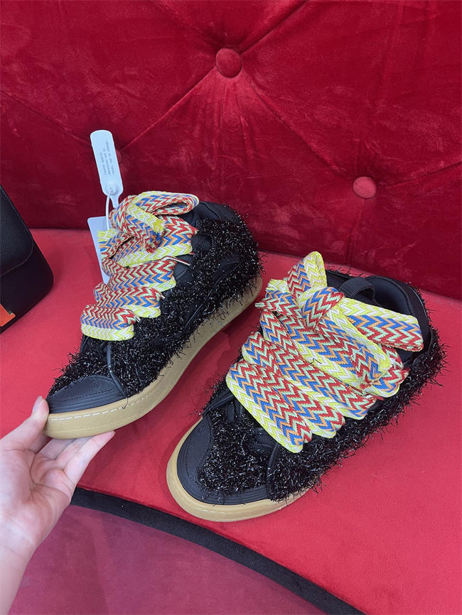 Lanu1n curb sneaker