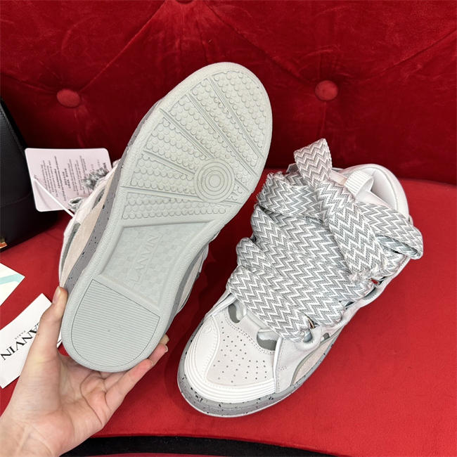 Lanu1n curb sneaker