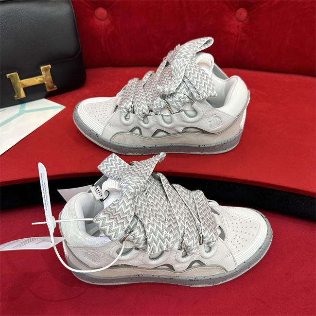 Lanu1n curb sneaker