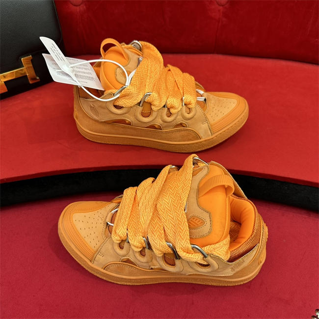 Lanu1n curb sneaker