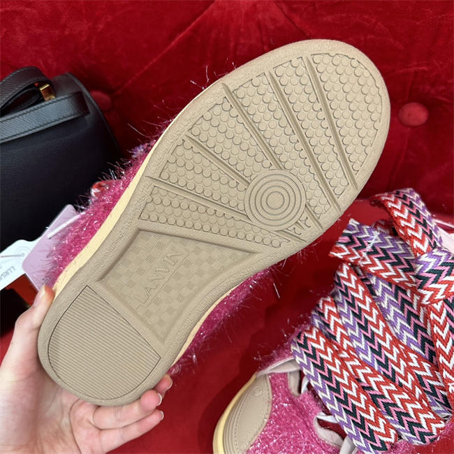 Lanu1n curb sneaker