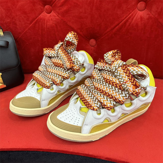 Lanu1n curb sneaker
