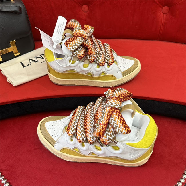 Lanu1n curb sneaker