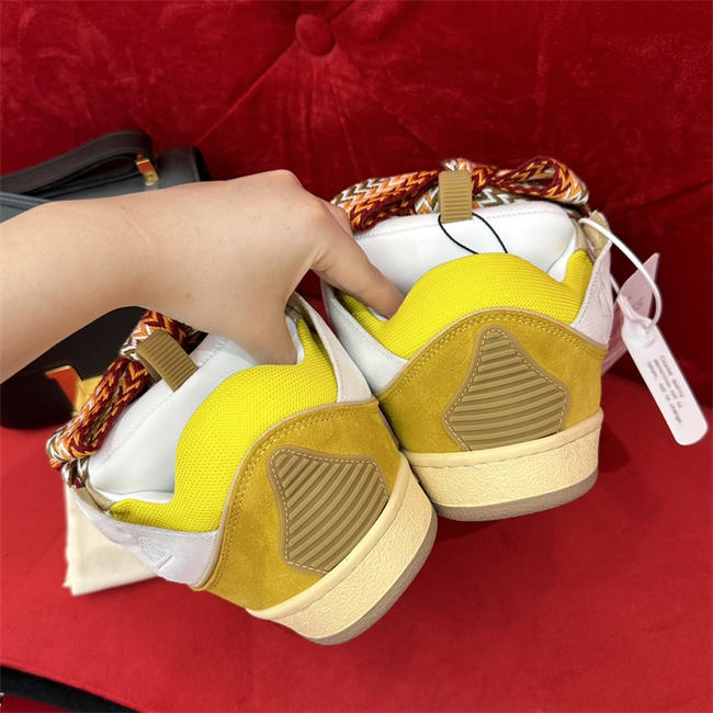 Lanu1n curb sneaker