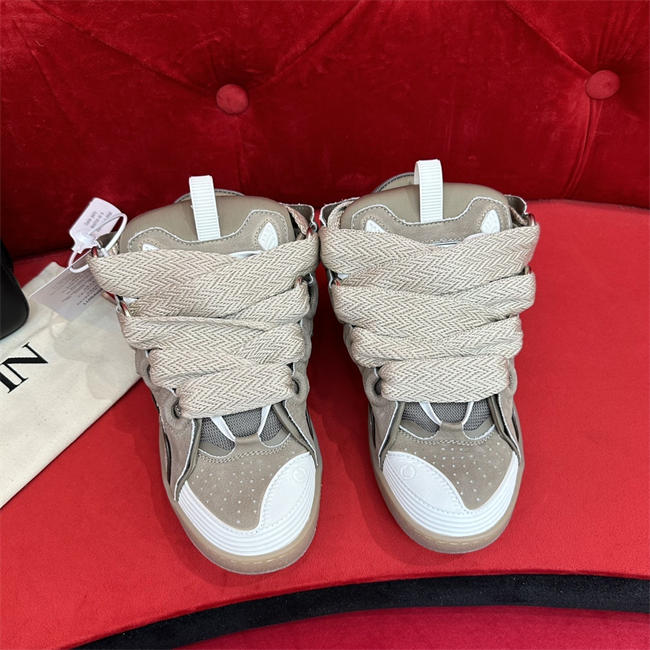 Lanu1n curb sneaker