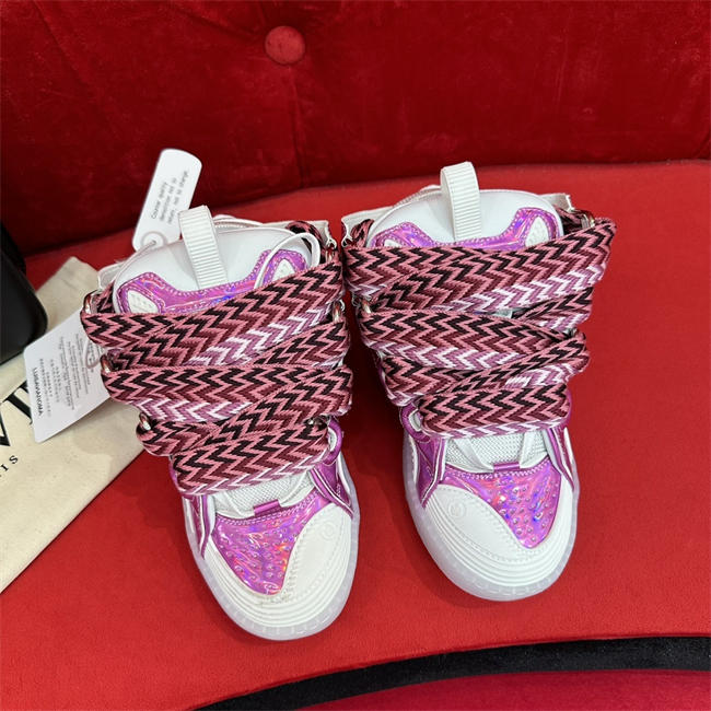 Lanu1n curb sneaker