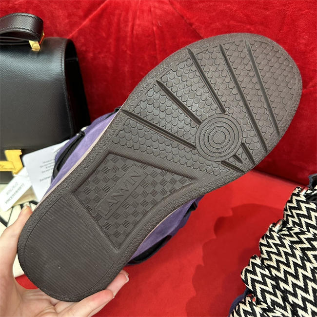 Lanu1n curb sneaker