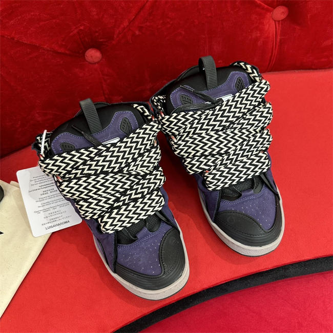 Lanu1n curb sneaker