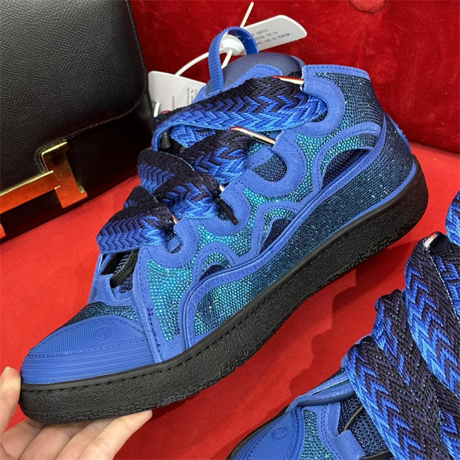Lanu1n curb sneaker