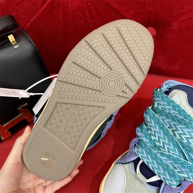Lanu1n curb sneaker