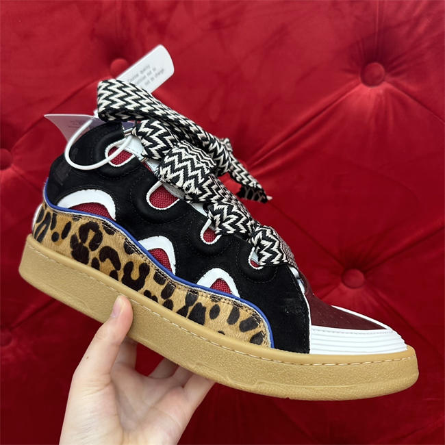 Lanu1n curb sneaker