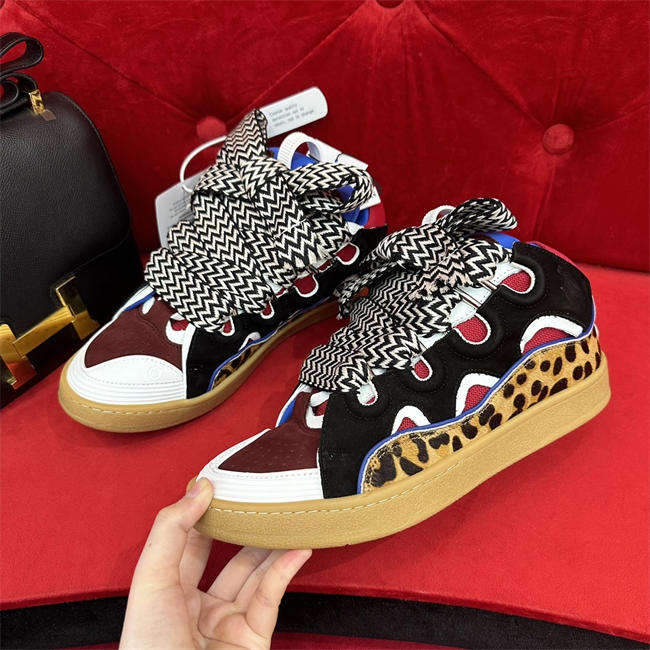 Lanu1n curb sneaker