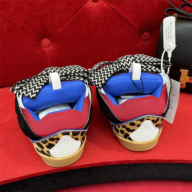 Lanu1n curb sneaker