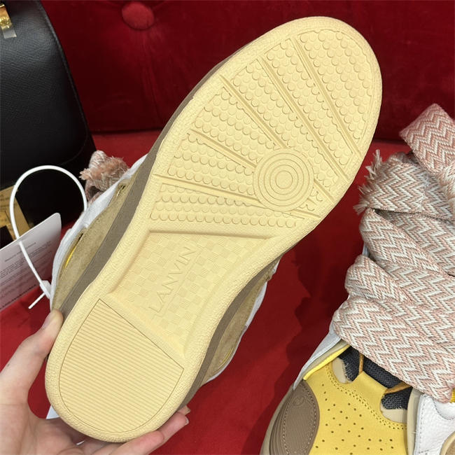 Lanu1n curb sneaker