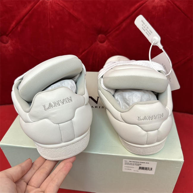 Lanu1n curb sneaker