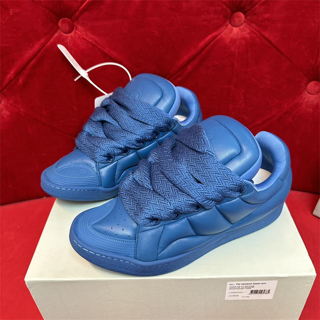 Lanu1n curb sneaker