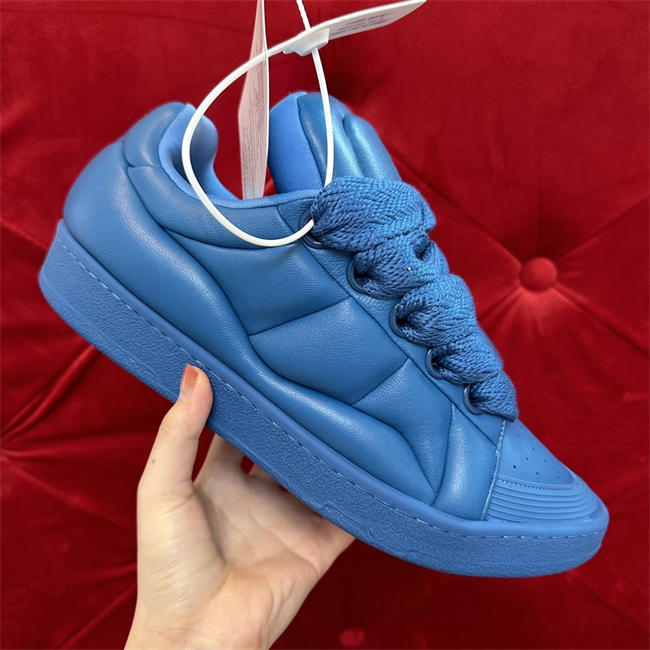 Lanu1n curb sneaker