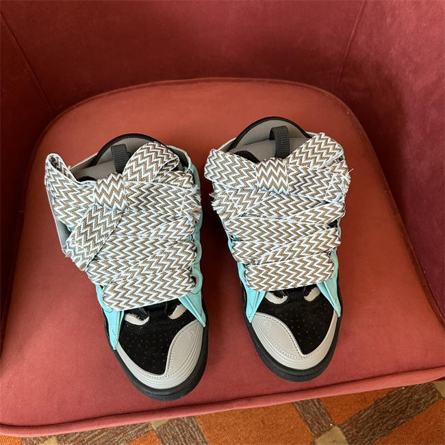 Lanu1n curb sneaker