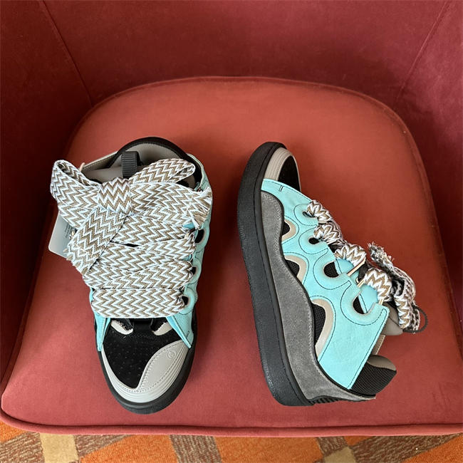 Lanu1n curb sneaker