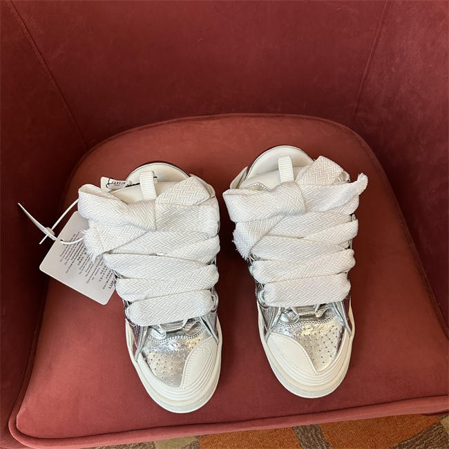 Lanu1n curb sneaker