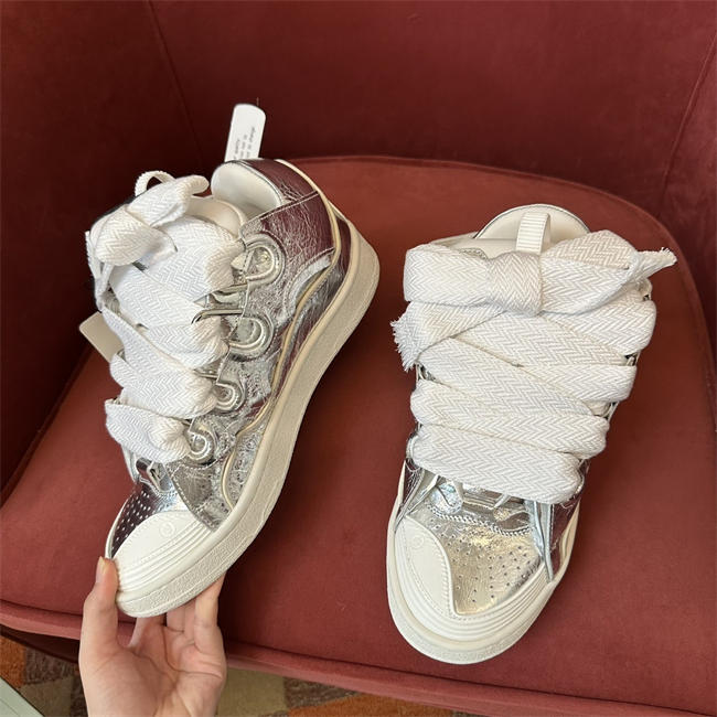 Lanu1n curb sneaker