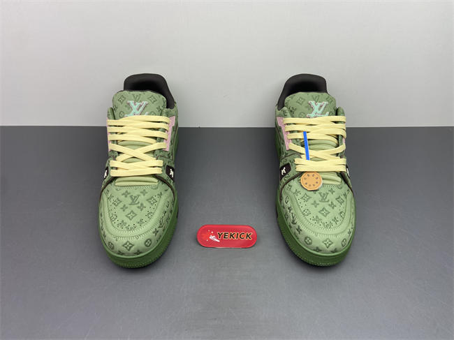 l0vis Vvtt0n lv trainer