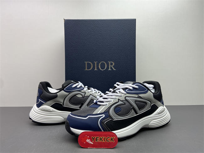 D10r b30 sneaker
