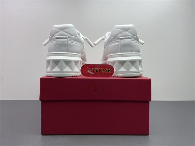 Valentino Sneakers