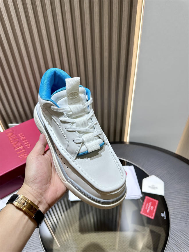 Va1e*ntin0 sneakers