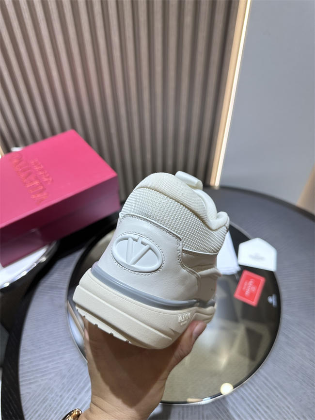Va1e*ntin0 sneakers