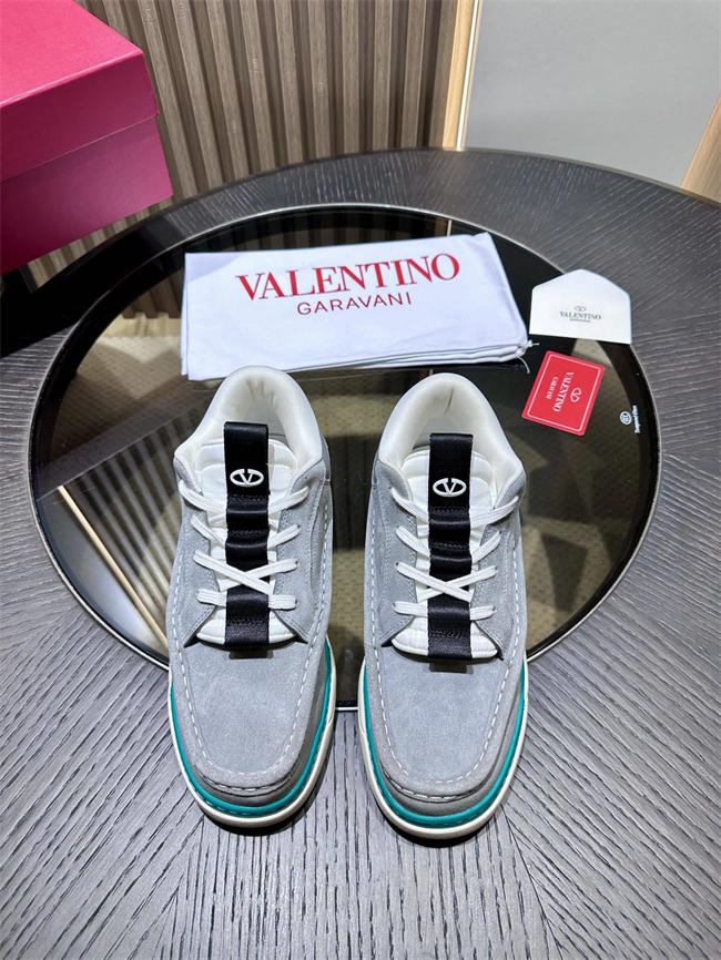 Va1e*ntin0 sneakers