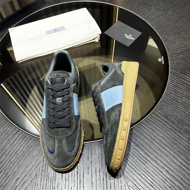 Va1e*ntin0 sneakers