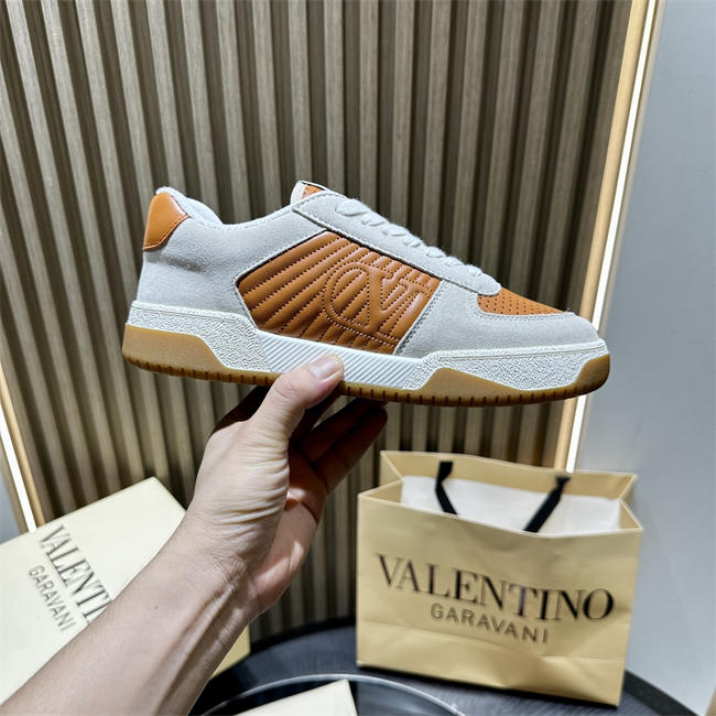Va1e*ntin0 sneakers