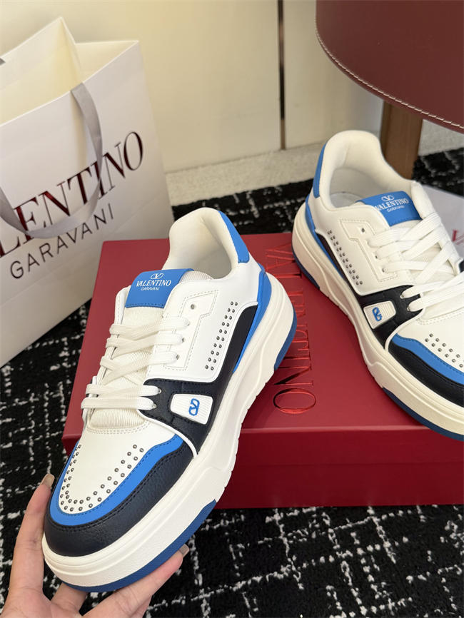 Va1e*ntin0 sneakers