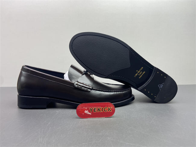 Lv Loafer