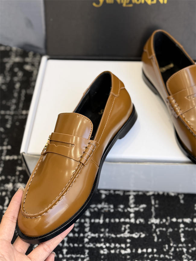 Y51 loafer