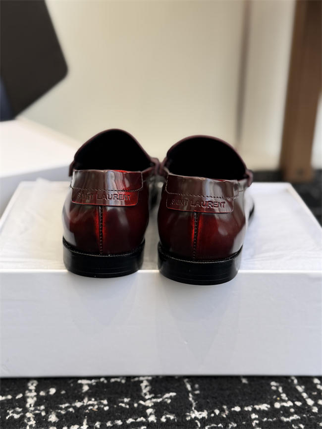 Y51 loafer
