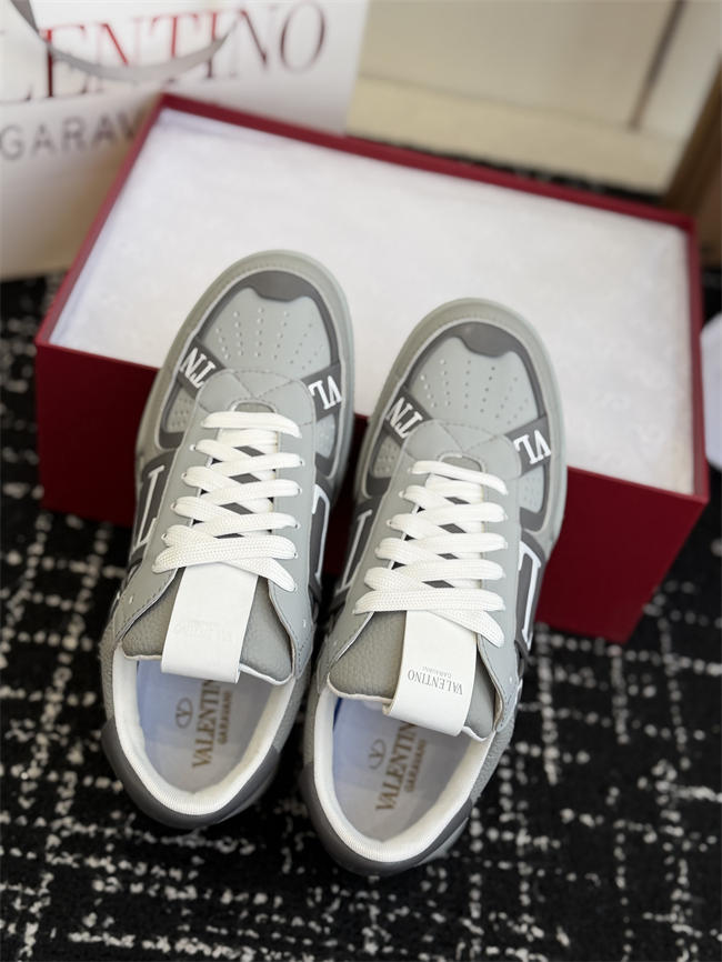 Valentino Sneakers