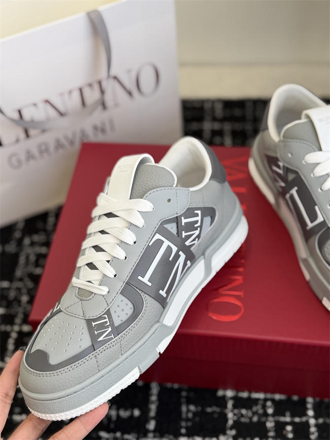 Valentino Sneakers