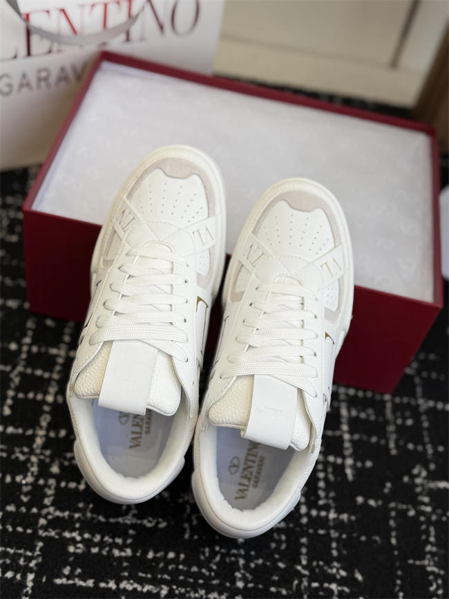 Valentino Sneakers