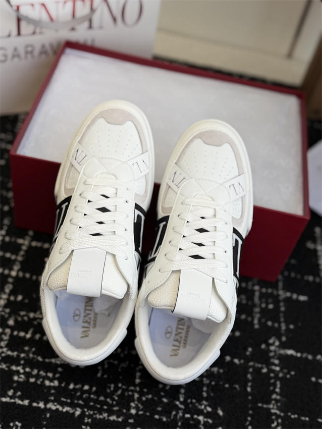 Valentino Sneakers
