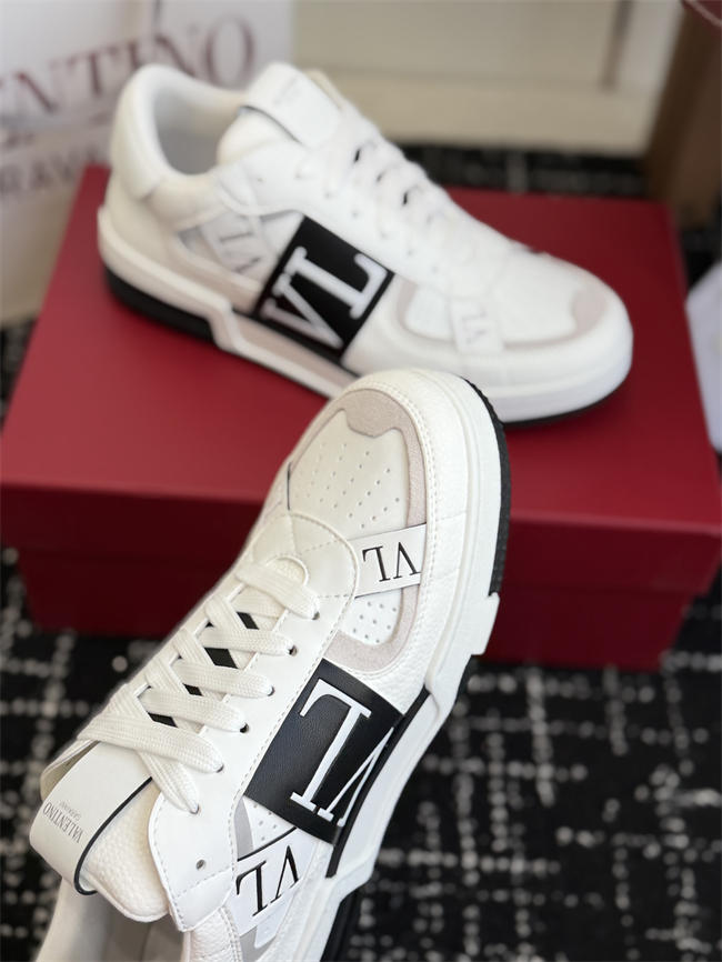 Valentino Sneakers