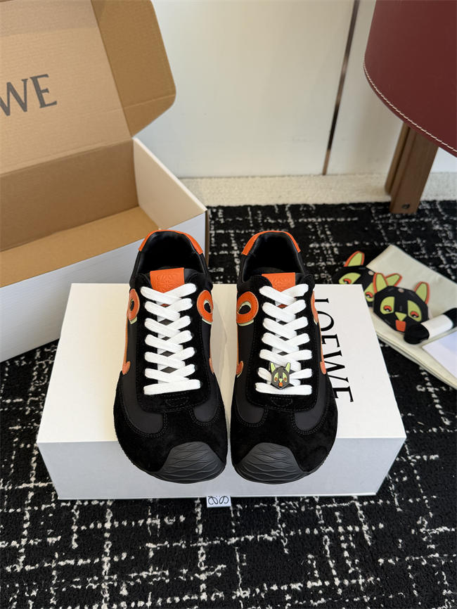 L0ew* sneaker