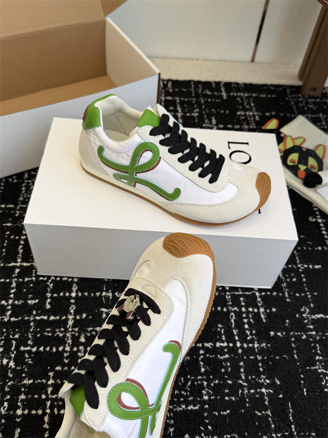 L0ew* sneaker